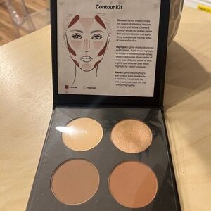 Glo minerals contour kit